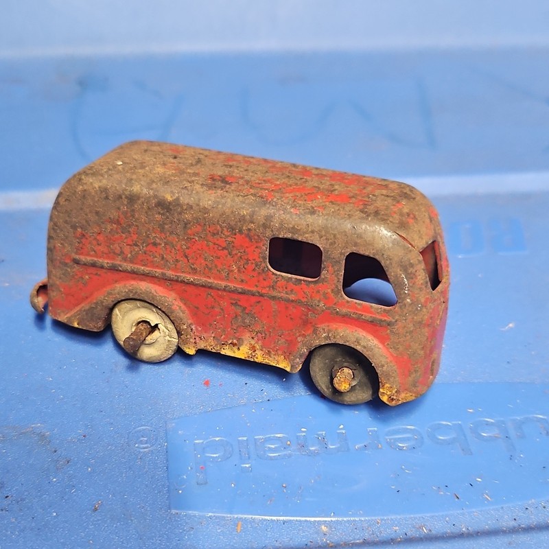 Vintage 1930s Toy Vehicle Van Body Shell w/ Wheels & Axles Red