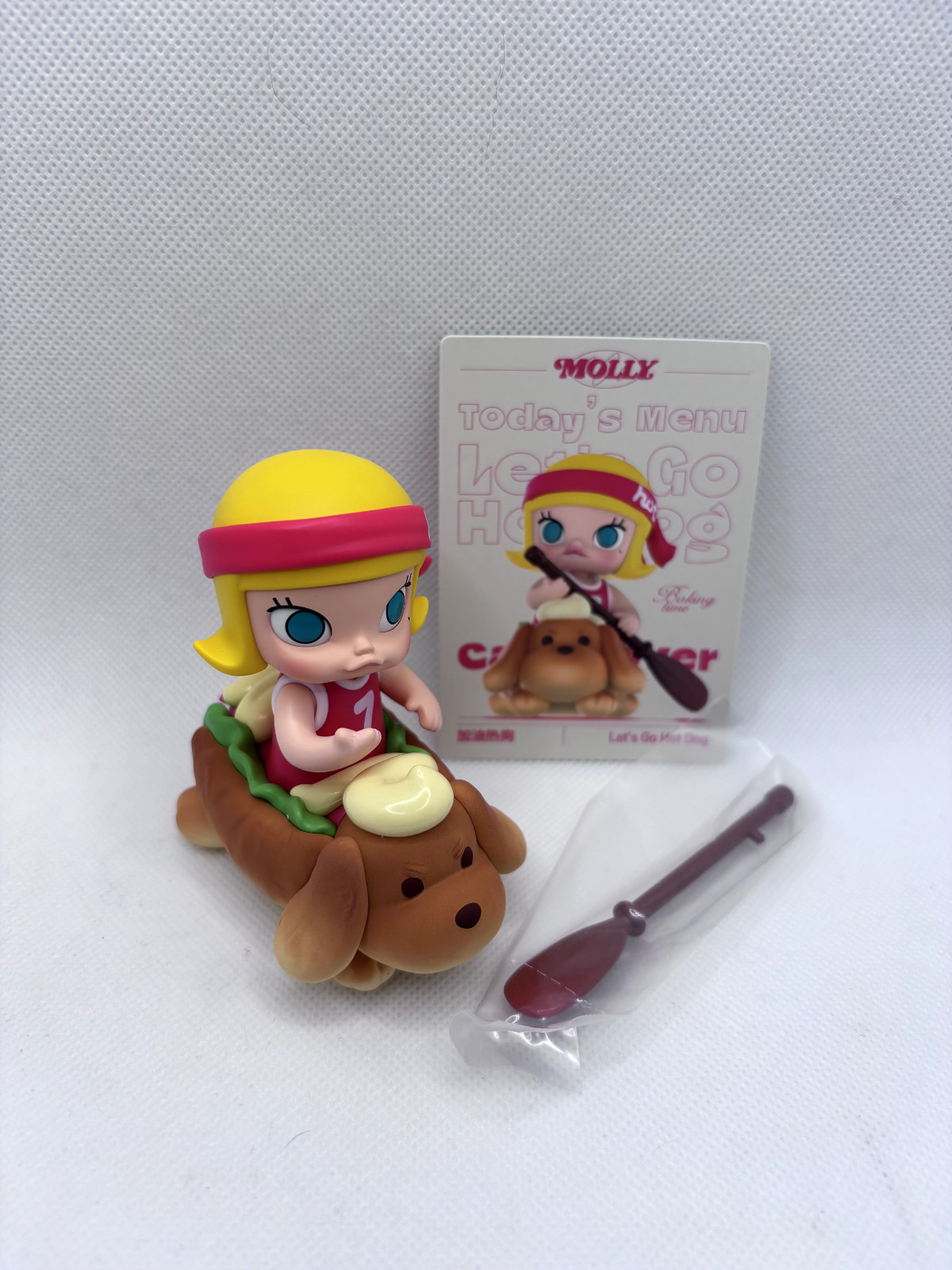 Molly Carb-lover Series figure - Let's Go Hot Dog