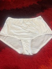 VTG Vanity Fair Panties Second Skin Glossy Satin Stretch White XLarge 8 Mexico