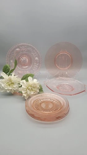1930s Set of  7 Pink Depression Glass Dessert Plates