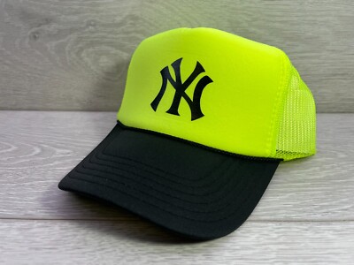 NEW YORK YANKEES NEON YELLOW BLACK HAT PANEL HIGH CROWN TRUCKER SNAPBACK 