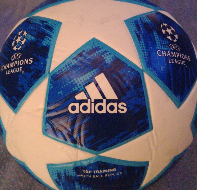 adidas finale 18 top training soccer ball