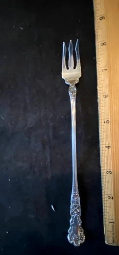 BUTTERCUP BY GORHAM STERLING SILVER  LONG 8" PICKLE NOT MONOGRAMMED RARE TO FIND