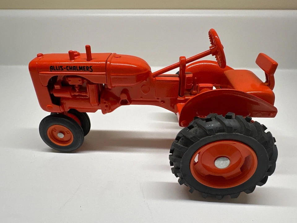 1/16 Allis Chalmers Model "C" Tractor - Image 3 of 4
