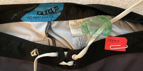 Volcom men’s 4-way stretch multicolor board shorts size 33 - Picture 3 of 4
