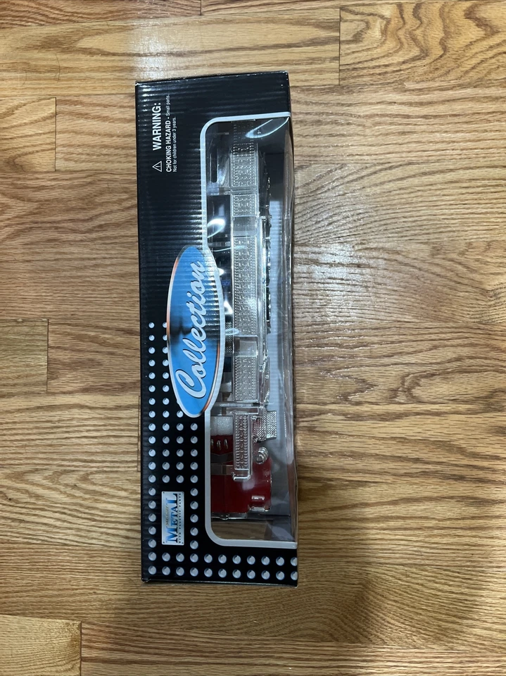 Welly 379 Peterbilt Car Carrier Truck 9945W 1/32 - Image 3 of 4