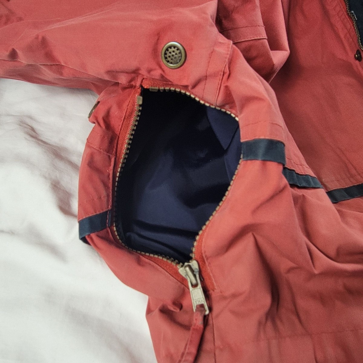 Manteau à capuche femme Quinn noir Mountain Horse | OHLALA