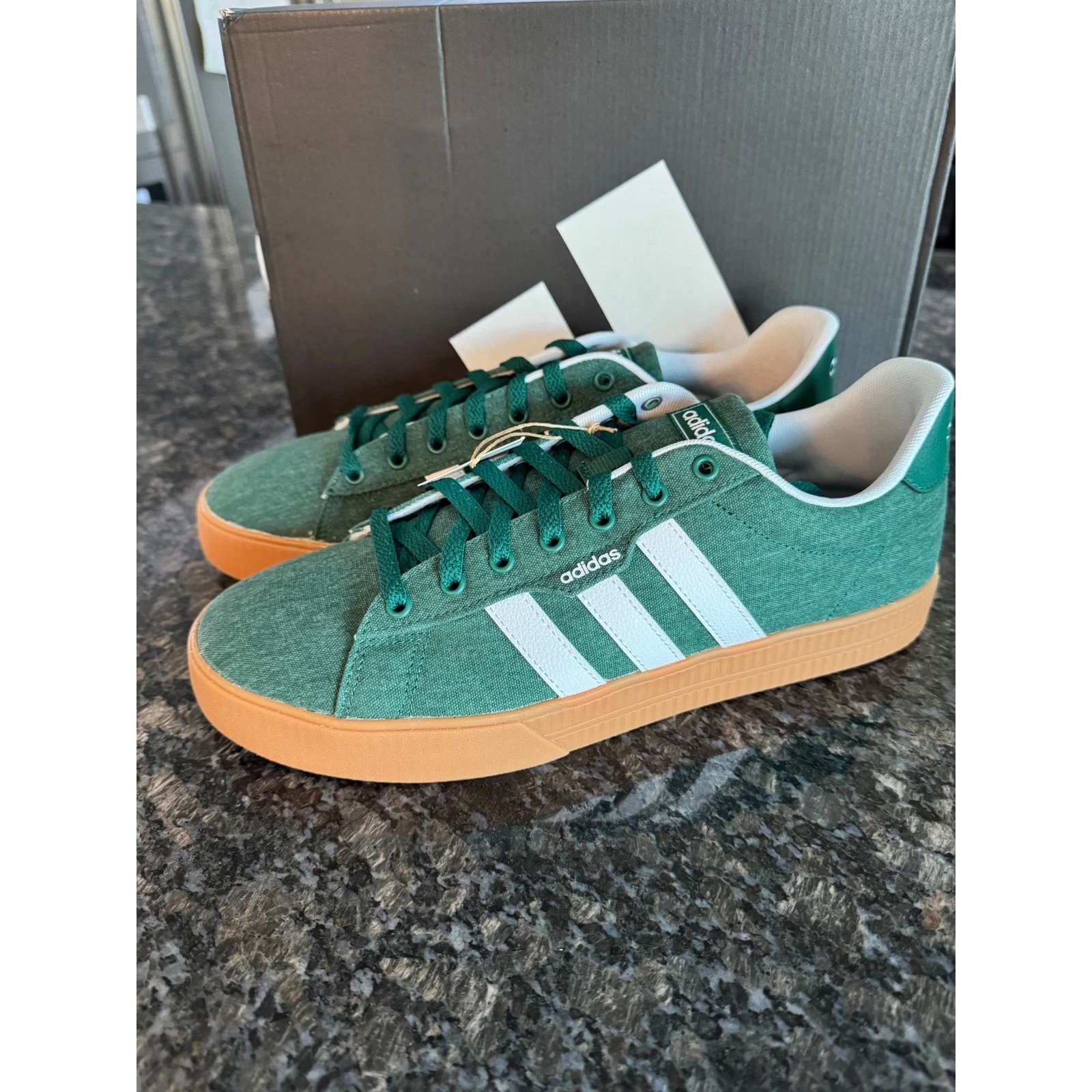 Adidas Daily 3.0 Mens Green Canvas Low Top Sneakers Gum Sole FW7034 shoes Sz 11