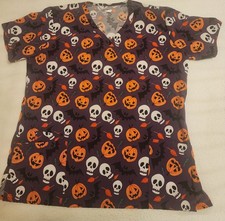 Scrubaid Women  s Halloween 3 Pocket Scrub Top Size XL 4 Way Stretch Tapered Fit