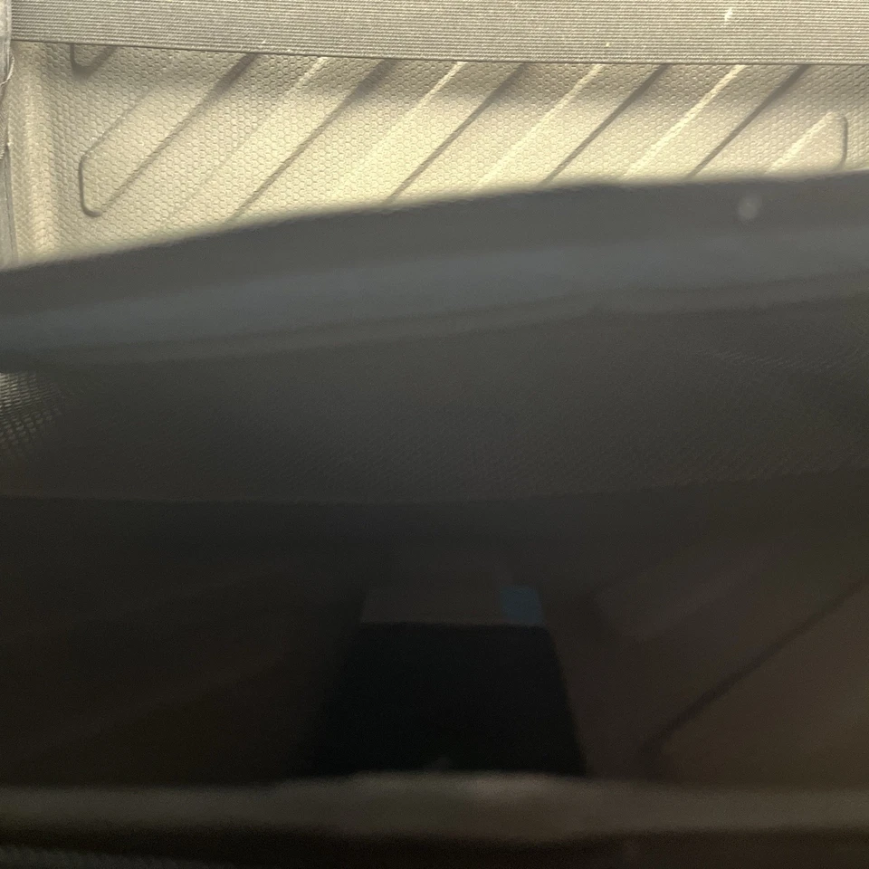 Estuche rígido Thule bolsa para computadora portátil 3 compartimentos con correa para el hombro para 13 pulgadas Foto 4 de 4