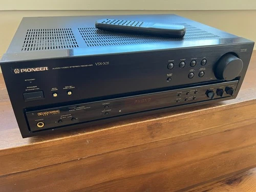 Vintage Pioneer VSX-305 Stereo Receiver