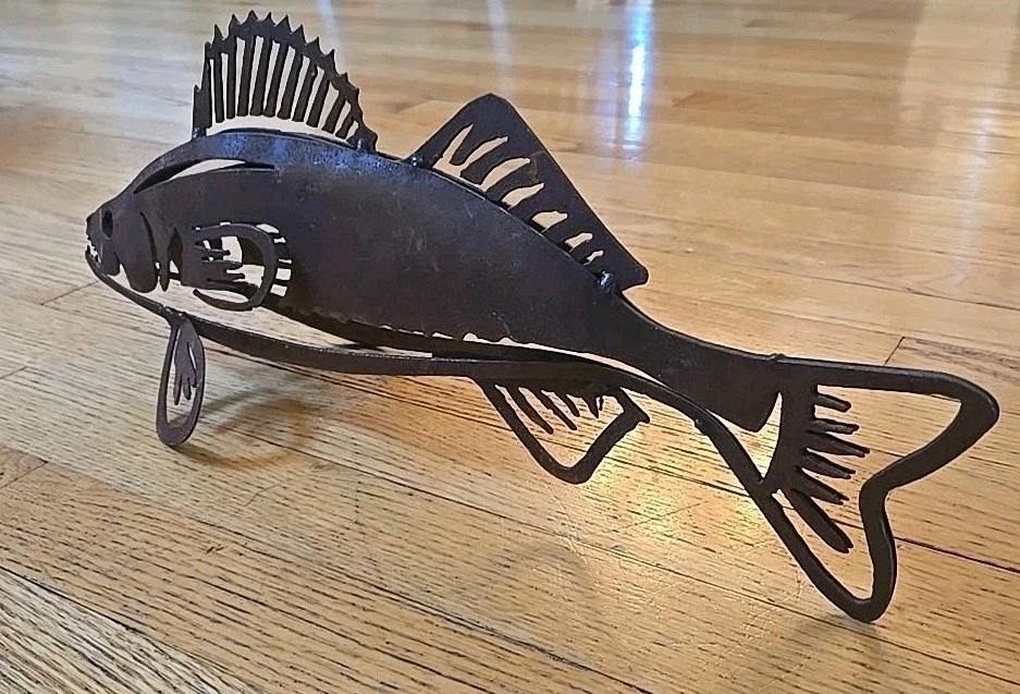 Arte en metal Walleye escultura peces lago hogar cabaña decoración 18 pulgadas Foto 2 de 4
