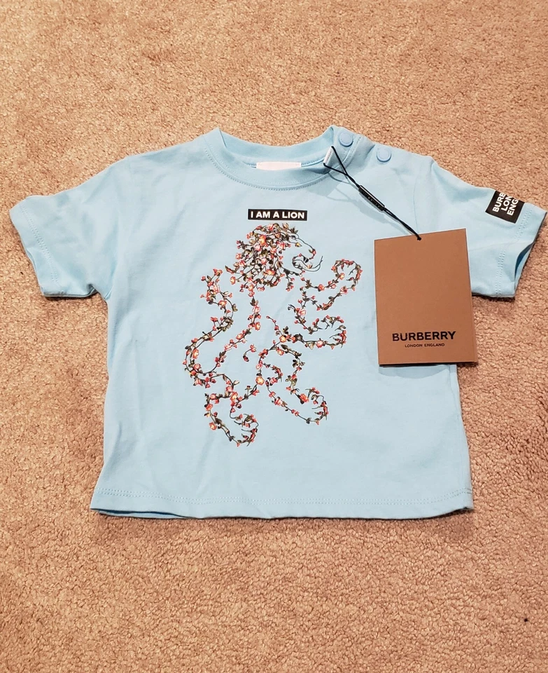 Camisa de bebé Burberry London azul. Soy León. 12 Mo. Nuevo con etiquetas. Foto 4 de 4