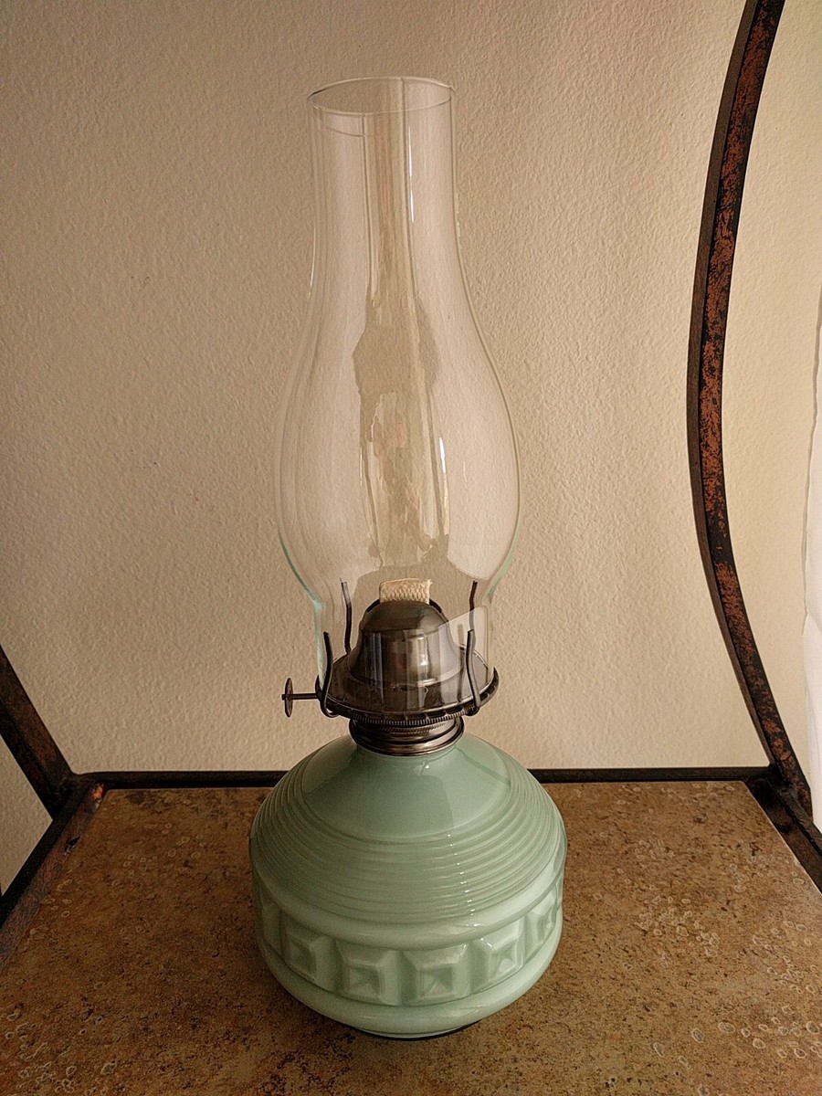 Kaadan グリーンガラス オイルランプ　ミッドセンチュリー　USA製 Kaadan グリーンガラス オイルランプ ミッドセンチュリー USA製