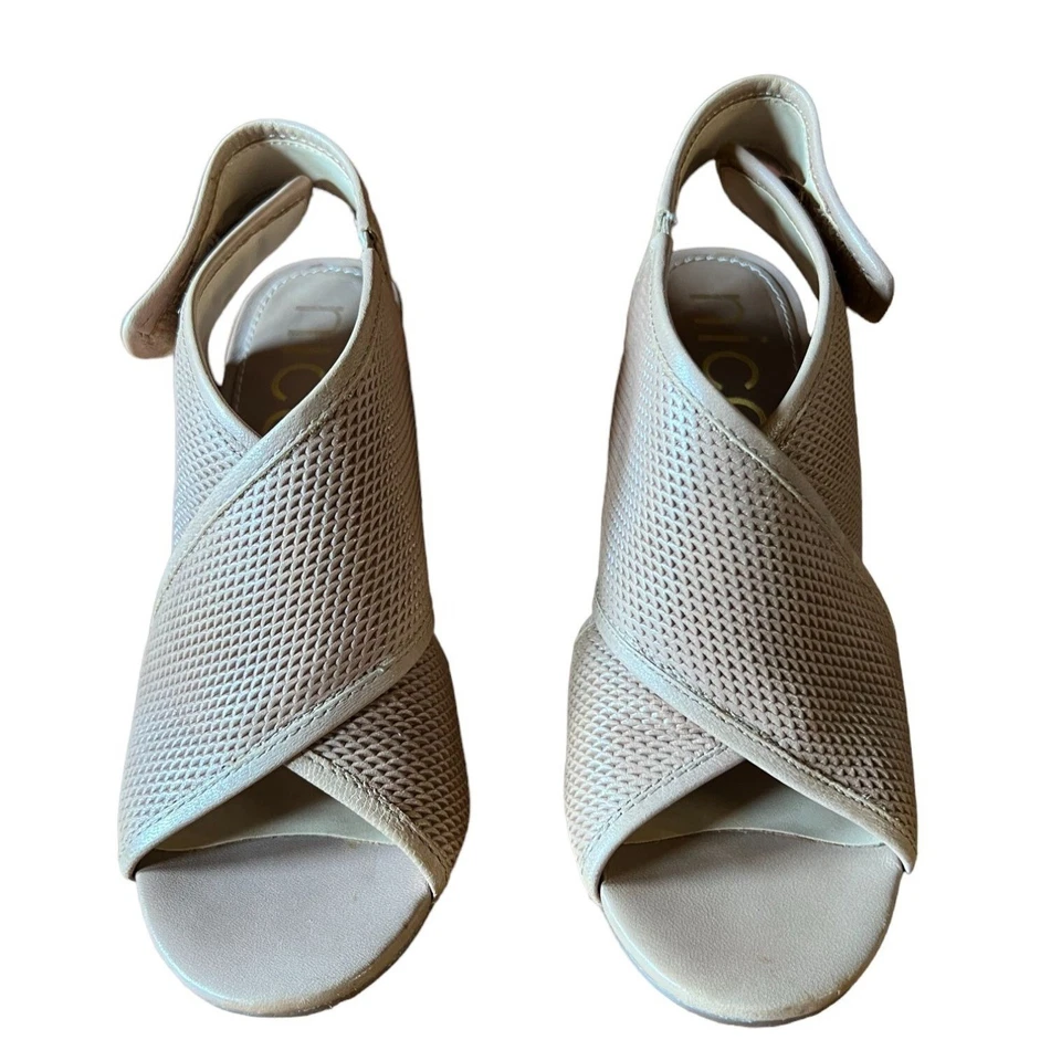 Zapatos Nicole para mujer talla 6,5 M beige tacón ancho punta abierta Foto 3 de 4