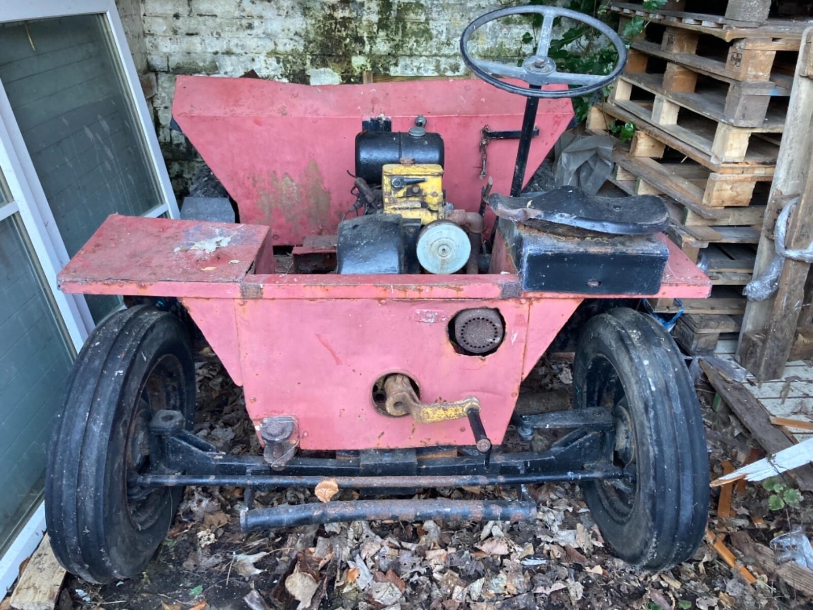Image 01 - Winget-2s-Dumper-Truck-around-1950-Running