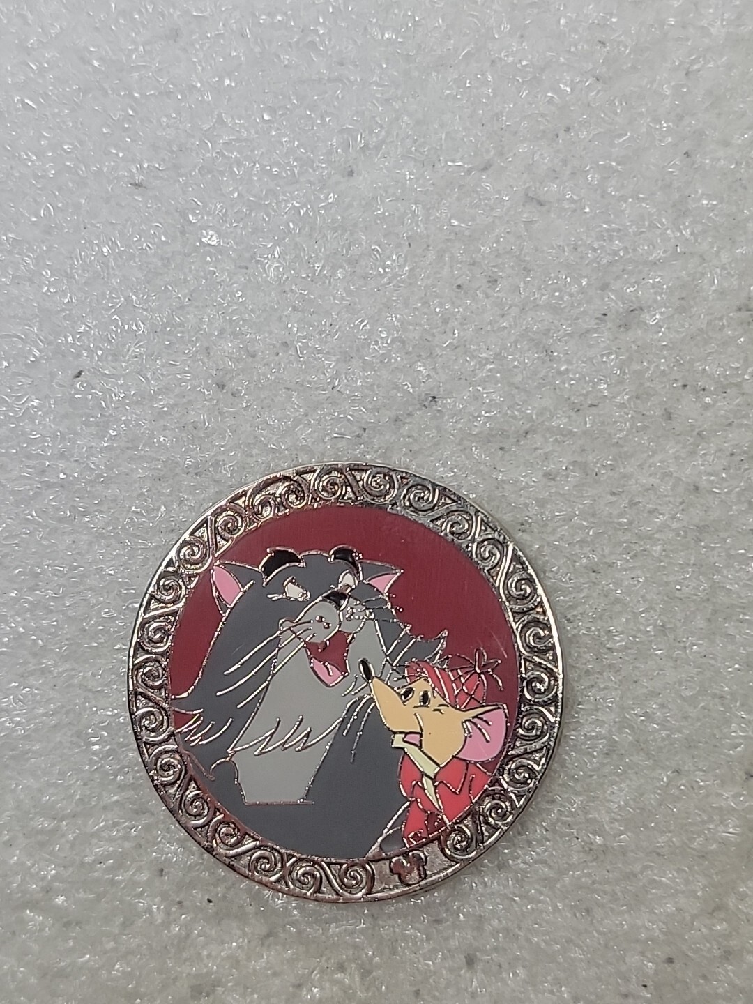 DL Roquefort & Billy Boss The Aristocats 2010 Hidden Mickey Lanyard Pin #74662