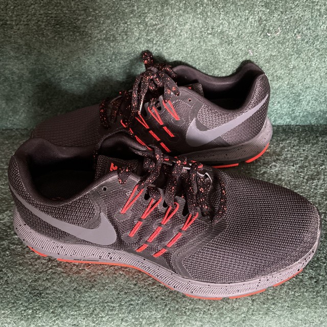 nike run swift se wide