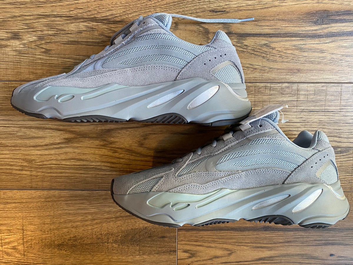 Brand New Boxed Adidas Yeezy Boost 700 Hospital Blue FV8424