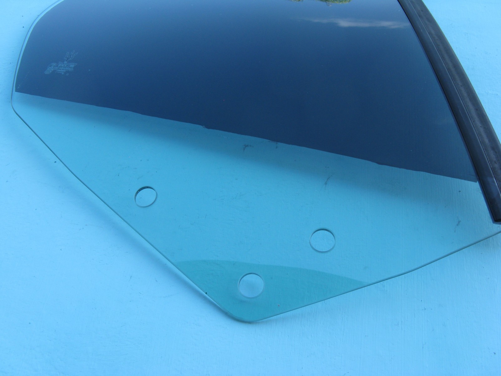 10-19 MASERATI GRANTURISMO CONVERTIBLE 145 REAR RIGHT PASSENGER WINDOW GLASS OEM
