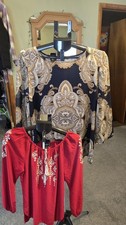 2 WOMAN'S SIZE:LARGE TOPS/ BLOUSE BY: KAREN KANE & DRESSBARN*NEW WITHOUT TAGS*