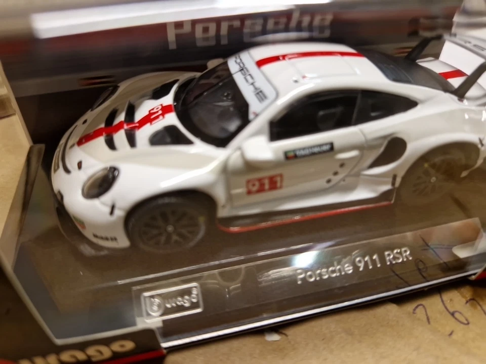 Porsche 911 RSR 1/43 Burago - Photo 3/3
