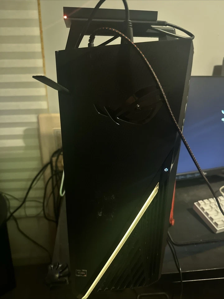 ASUS ROG Strix Gaming Desktop AMD Ryzen 5,NVIDIA GeForce RTX 3070 - Image 2 of 4