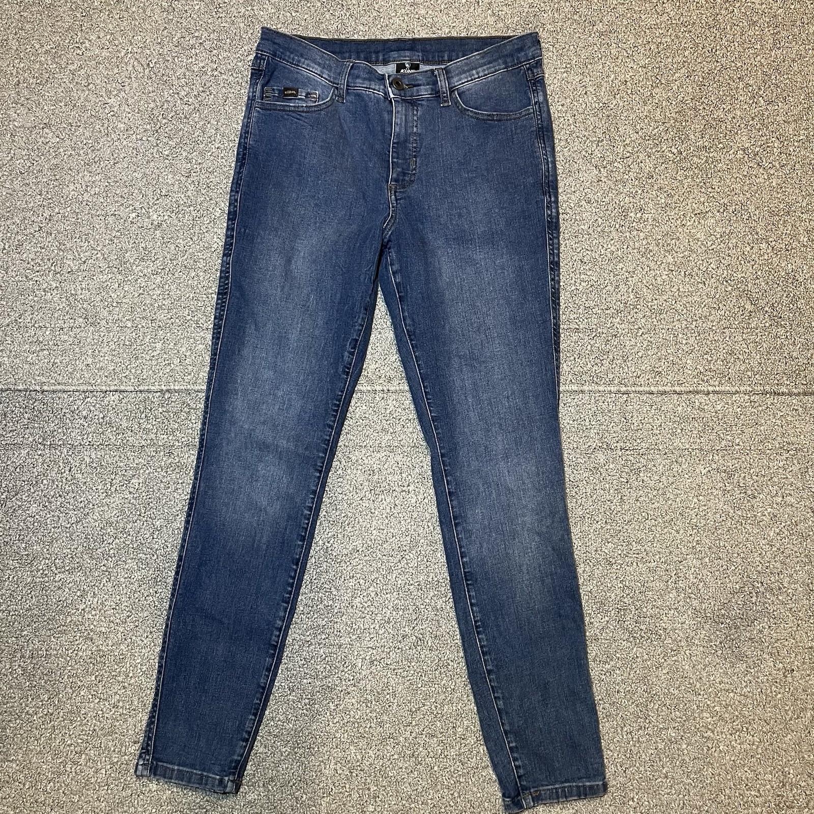 KUHL Kontour Flex Jeans Womens Size 8 Short Blue Stretch Indigo Dye Tapered Leg