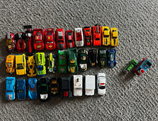 HOT WHEELS misc. Lot of 32  2 Thomas Trains