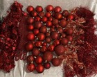 Lot de 50+ boules décorations sapin de Noël rouge guirlandes noeuds perles et 50+