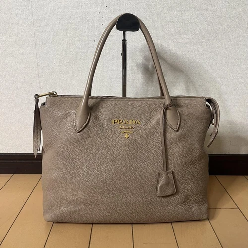 Sac fourre tout bandoulière en cuir PRADA authentique gris moyen femme Italie 116241