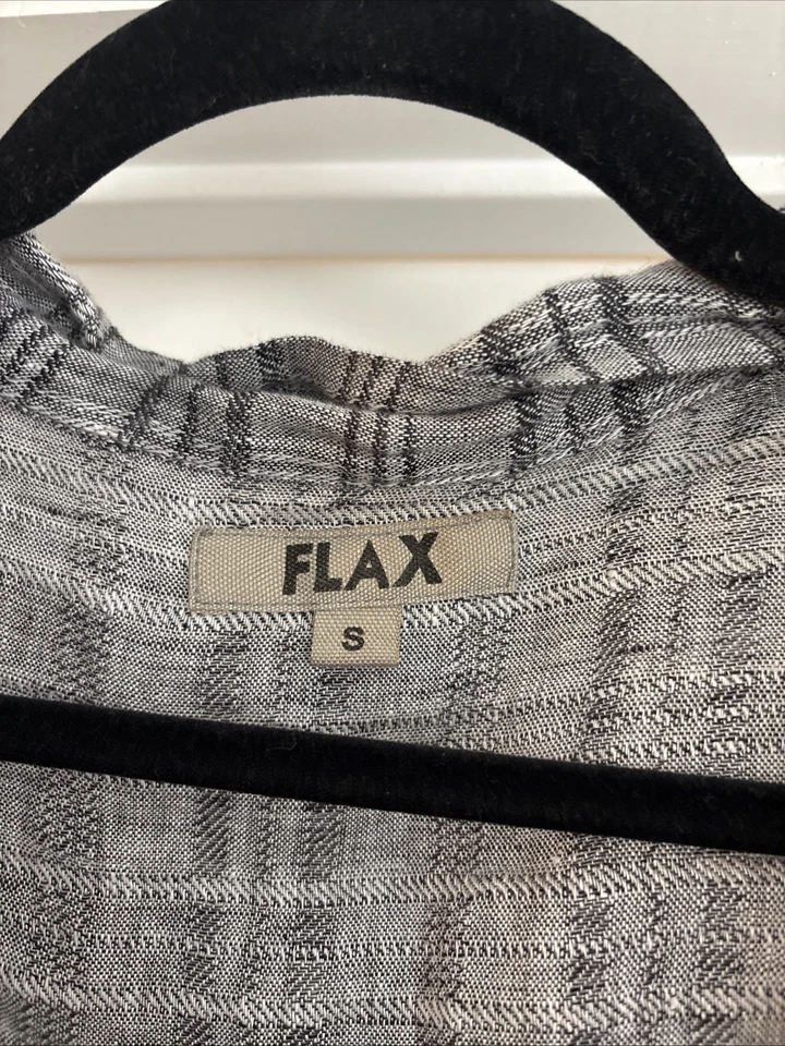 Женский кардиган в клетку из льна с открытой передней частью укороченный с длинным рукавом размер маленький - Изображение 2 из 4