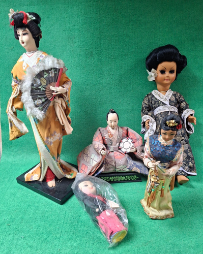 Assortment of Vintage Oriental Dolls