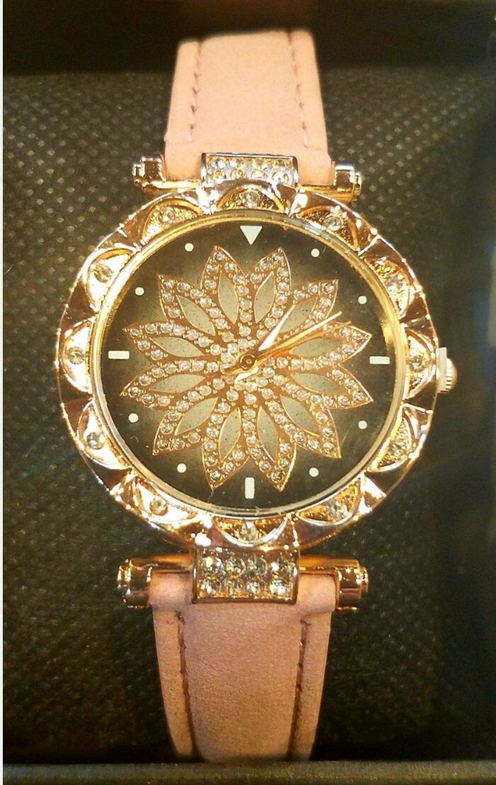 Foto 1 di 4