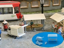 RAILNSCALE N3678 - Banco Verdure con Piaggio Ape Furgone 50 - Scala N - NUOVO