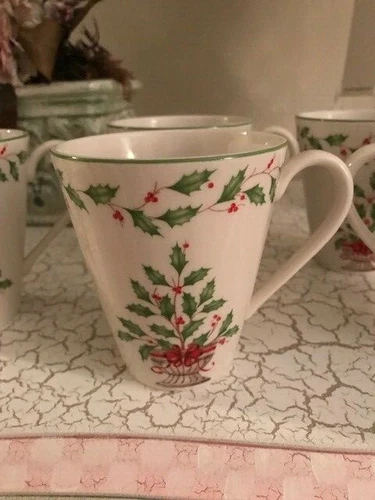 Lenox Holiday Holly Tree Set of 9 Mugs Cups "NWT"