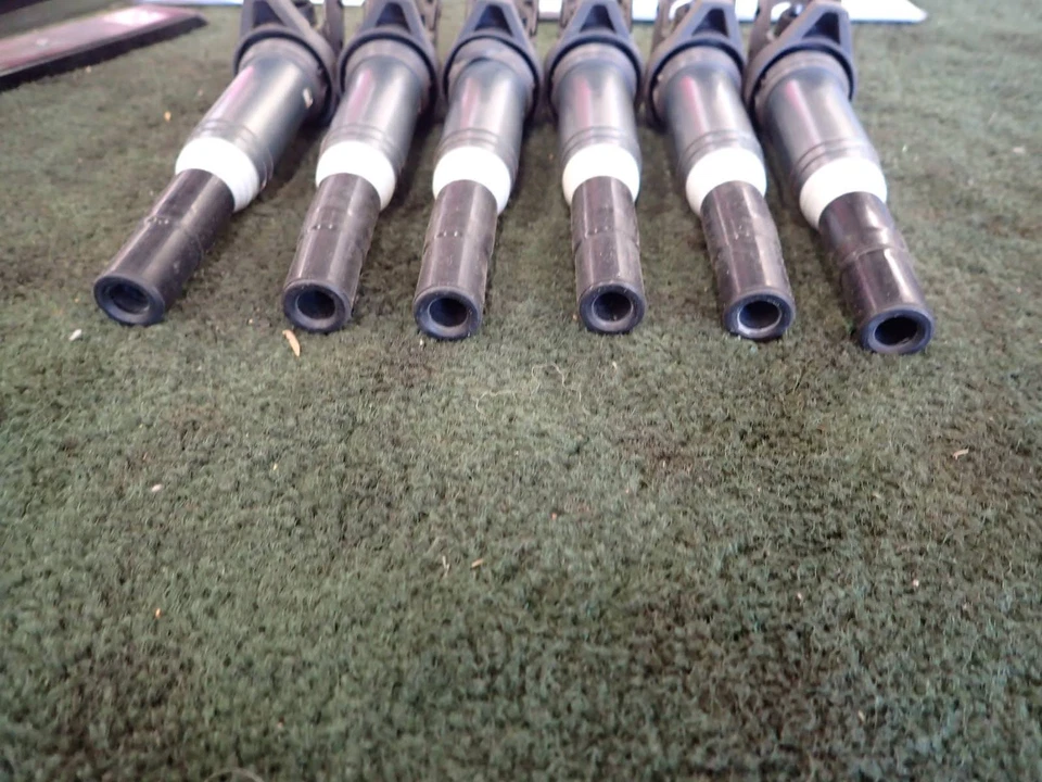 11 12 13 14 15 16 17 BMW X6: una sola bobina, 3,0 L Foto 3 de 3