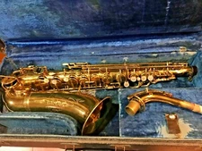 VINTAGE MARTIN LYRIC ALTO SAX0PHONE IN GIG READY CONDITION! 