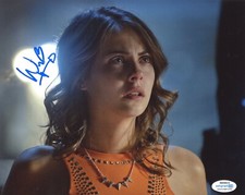 Willa Holland Arrow Autographed Signed 8x10 Photo ACOA