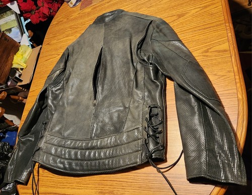 Schott perforierte Cafe Racer Lederjacke von Kerr Gr.44 lang, graue Patina, gebraucht, in einwandfreiem Zustand - Bild 6 von 22
