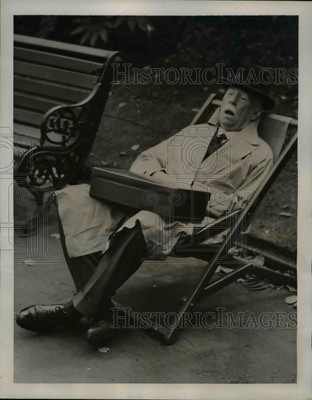 1940 Press Photo London's Temple Gardens After 7 Hour Air Raid - nee03429
