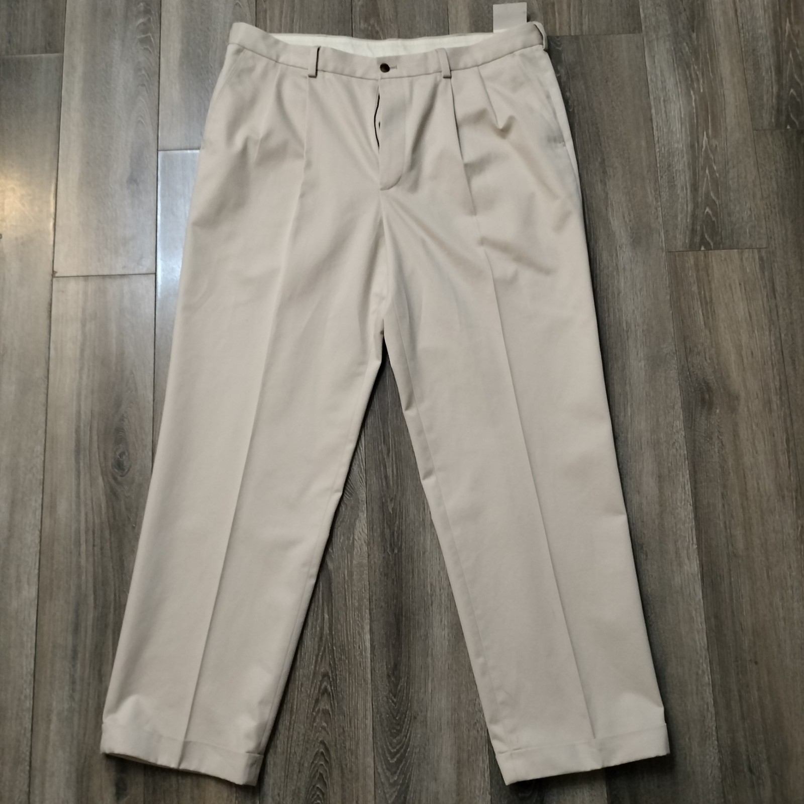 Brooks Brothers Pants Mens 40x32 beige Pleated Cuff Straight Leg Chino 346