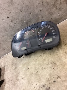ORIG Tacho VW Golf IV 4 1J0919880D Kombiinstrument