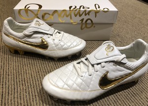 ronaldinho touch of gold