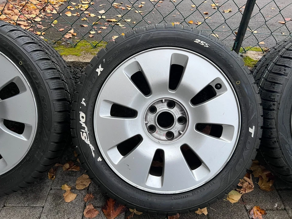 AUDI A6 C5 Original V8 Felgen mit Winterreifen 255/40 R17 98V NEU TOYO SNOWPROX - Bild 3 von 4