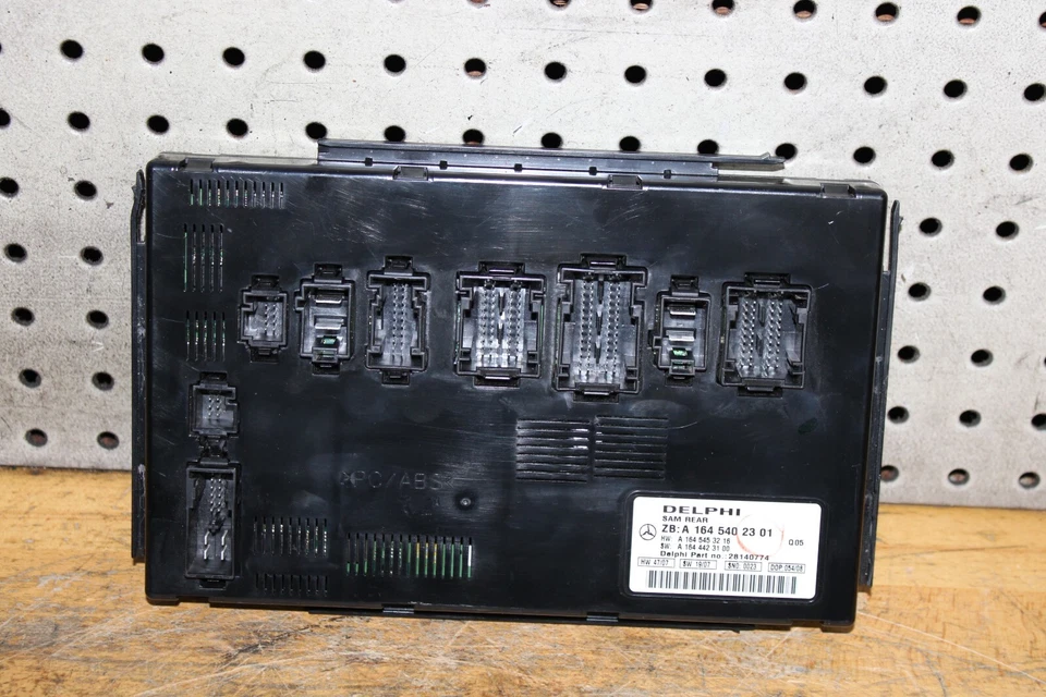 Unidad de módulo de control de adquisición de señal SAM trasera R350 Mercedes Benz 2008 Foto 2 de 4