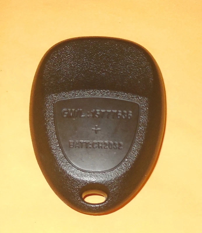 100% OEM GM BUICK CHEVY PONTIAC SATURN KEYLESS REMOTE FOB TRANSMITTER 15777636 - Image 2 of 2