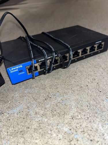 Linksys SE3008 Gigabit Ethernet Switch mit 8 Ports - Bild 1 von 3