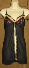 VICTORIA'S Secret - Black w/ Embroidery - SHEER - Feminine Lingerie Nighty sz M