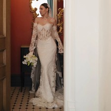 Vintage Basque Lace Mermaid Long Sleeves Wedding Gown Sheer Boned Sweetheart